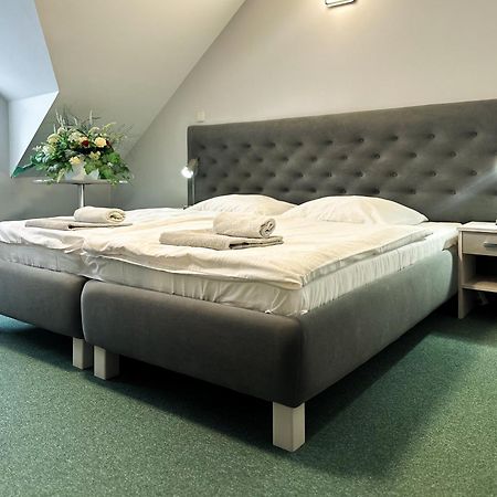 Hotel Arkadia Klecza Gorna Ngoại thất bức ảnh