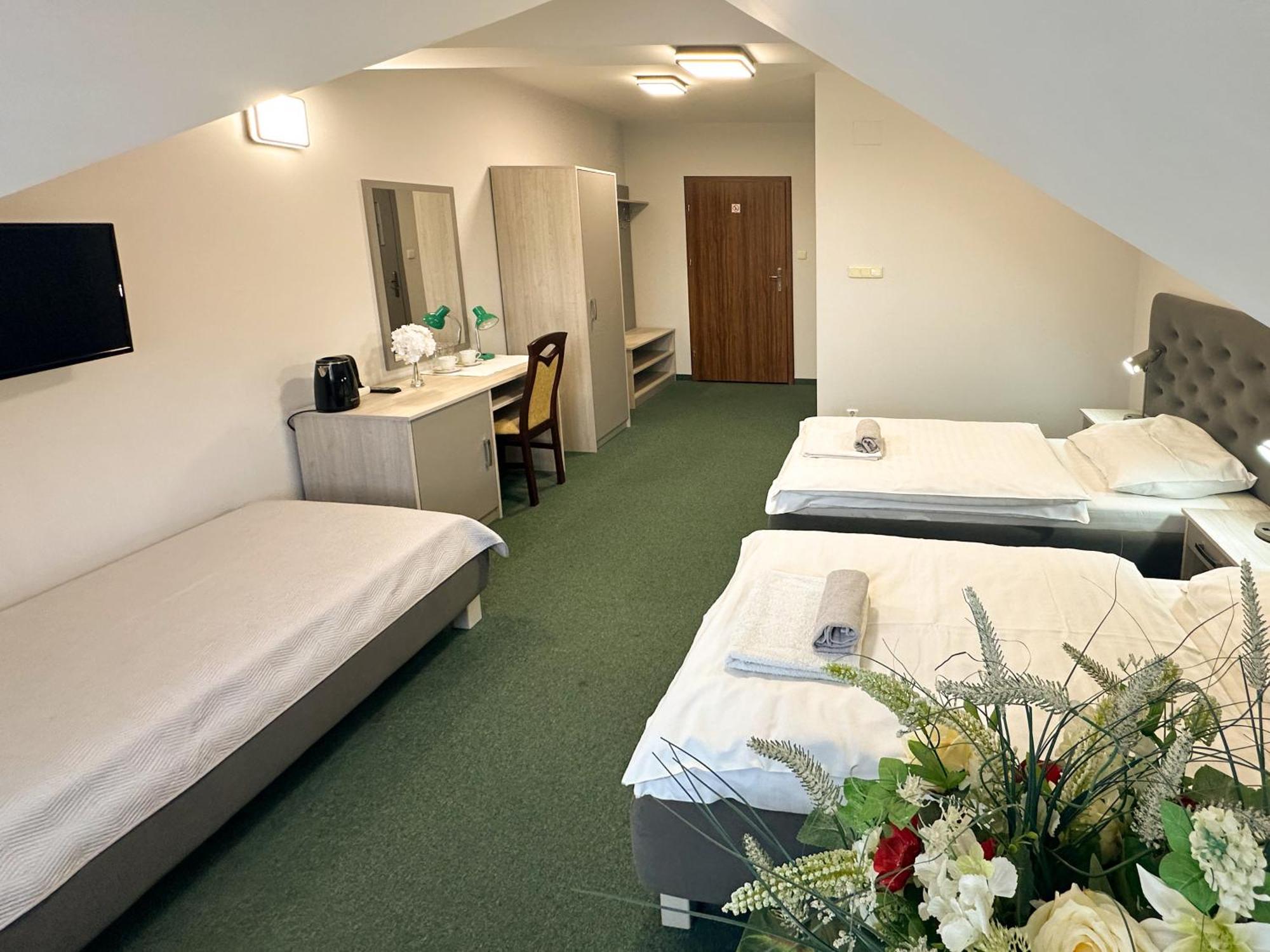 Hotel Arkadia Klecza Gorna Ngoại thất bức ảnh